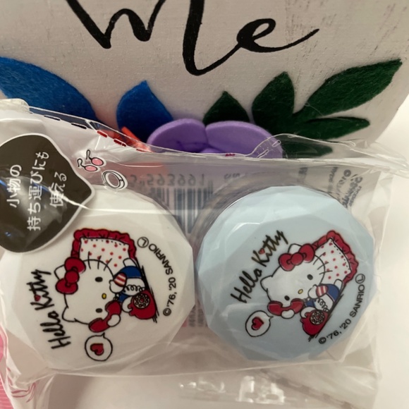 🍀 Sanrio 🍀 Hello Kitty Cream Lotion Travel Case Storage Set 🍀 - Picture 2 of 5